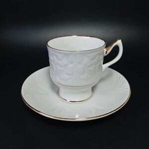 Staffordshire Glendale White Bone China Tea Cup Saucer Gold Trim Elegant Design